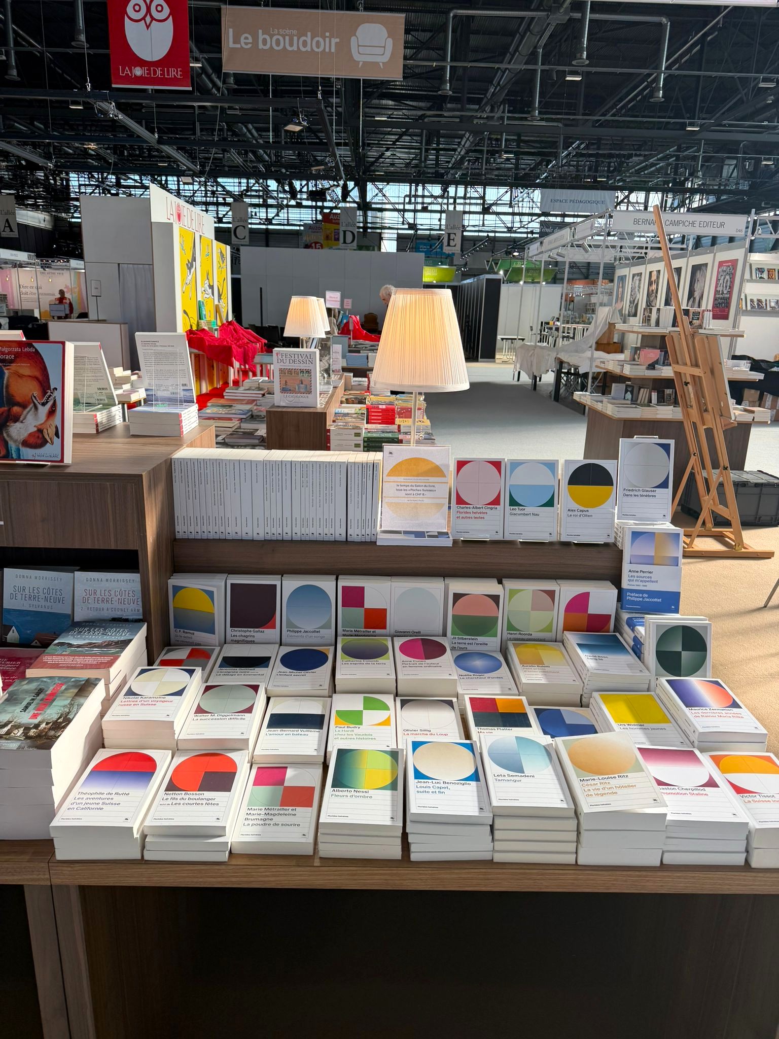 Rendez-vous dès aujourd'hui au Salon du livre de Genève, sur le stand des Éditions Noir sur Blanc (D41)!
#salondulivregeneve
@editionsnoirsurblanc
@salondulivregeneve
