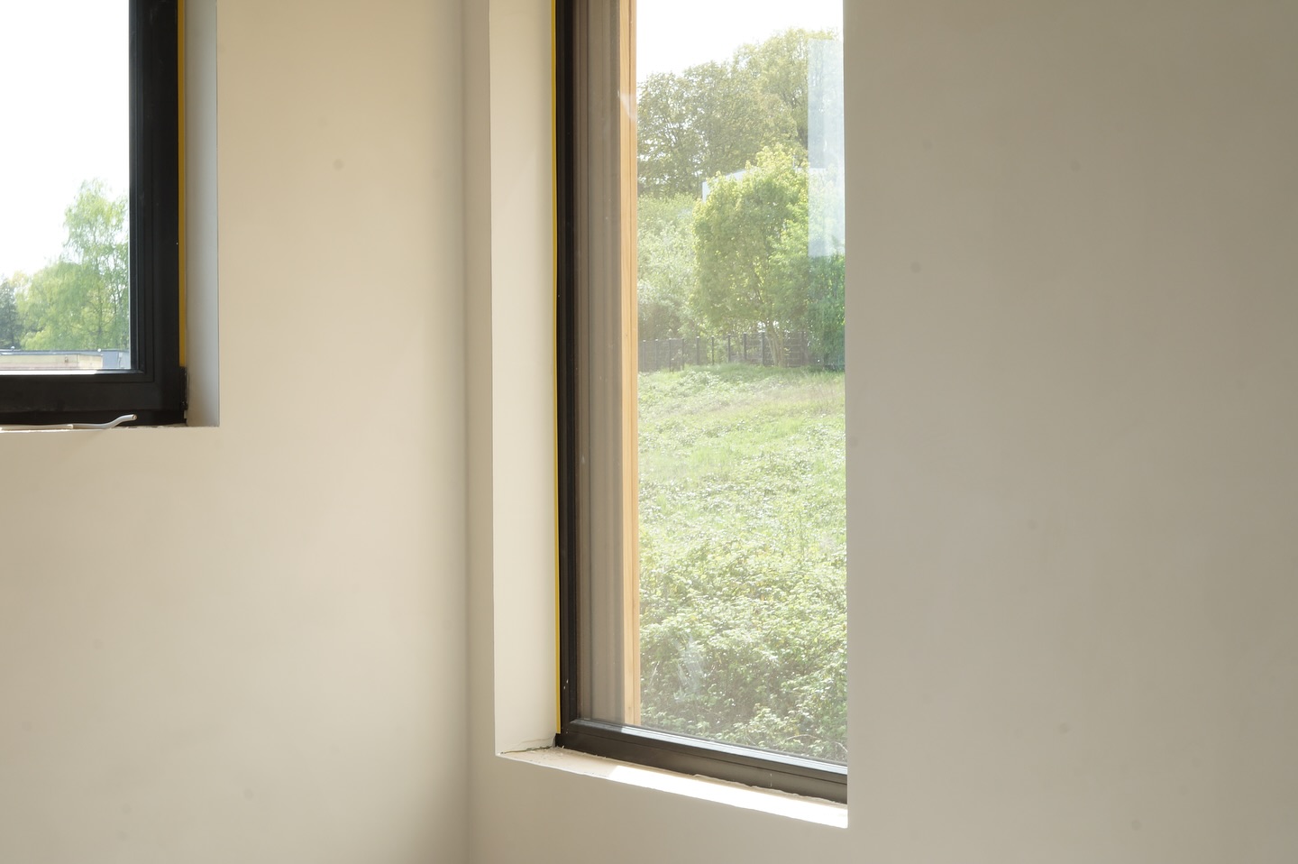 Anzeige // Vor knapp einem Jahr wurde unser Haus aufgestellt und seitdem dreht sich bei unseren Töchtern alles um die Einrichtung ihrer Zimmer. Eigentlich geht es schon seit der Hausbauplanung ständig darum. In all der Zeit wurden die verschiedensten und auch ziemlich wilde Ideen eingebracht. Inzwischen sind wir schon bei der Betten-Planung angekommen und deswegen durfte bei uns auch eine neue Matratze von @ravensberger_matratzen einziehen.