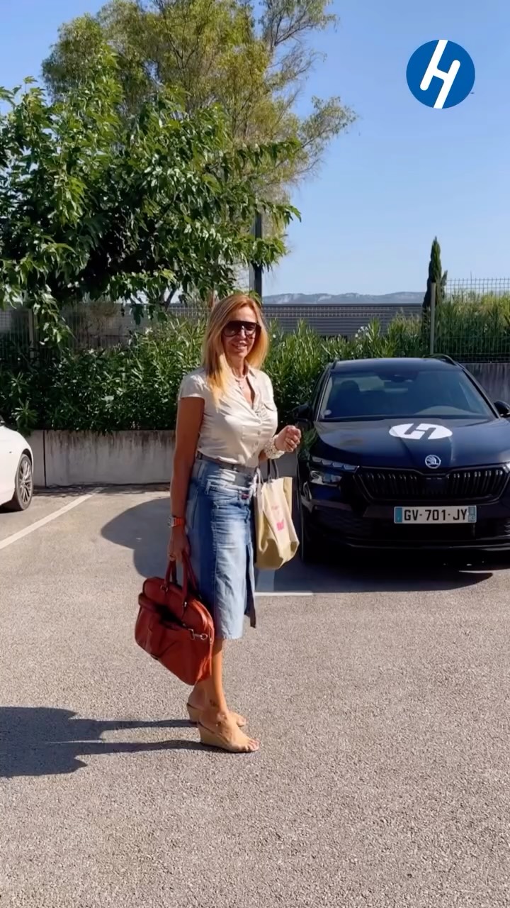 Aujourd’hui, c’est Nathalie, notre chargée d’affaires passionnée, qui prend la parole chez Horezo. ✨
👩💻Authentique et profondément humaine, elle met ses 28 ans d’expérience au service de ses clients, avec une attention toute particulière pour le secteur pharmaceutique. 💊
🔗 Rencontrez toute la team Horezo sur notre site : Horezo.fr
𝙃𝙤𝙧𝙚𝙯𝙤, 𝙫𝙤𝙩𝙧𝙚 𝙥𝙖𝙧𝙩𝙚𝙣𝙖𝙞𝙧𝙚 𝙣𝙪𝙢𝙚́𝙧𝙞𝙦𝙪𝙚
𝙄𝙣𝙩𝙚𝙧𝙣𝙚𝙩 & 𝙊𝙥𝙩𝙞𝙢𝙞𝙨𝙖𝙩𝙞𝙤𝙣 𝙧𝙚́𝙨𝙚𝙖𝙪 | 𝙊𝙥𝙚́𝙧𝙖𝙩𝙚𝙪𝙧 𝙩𝙚́𝙡𝙚́𝙥𝙝𝙤𝙣𝙞𝙦𝙪𝙚 | 𝙄𝙣𝙛𝙤𝙧𝙢𝙖𝙩𝙞𝙦𝙪𝙚 | 𝘼𝙡𝙖𝙧𝙢𝙚 & 𝙑𝙞𝙙𝙚́𝙤𝙨𝙪𝙧𝙫𝙚𝙞𝙡𝙡𝙖𝙣𝙘𝙚
#presentation #metier #chargedaffaires #commercial #secteurpharmaceutique #relationclient #performance #management #horezo #partenaire #numerique