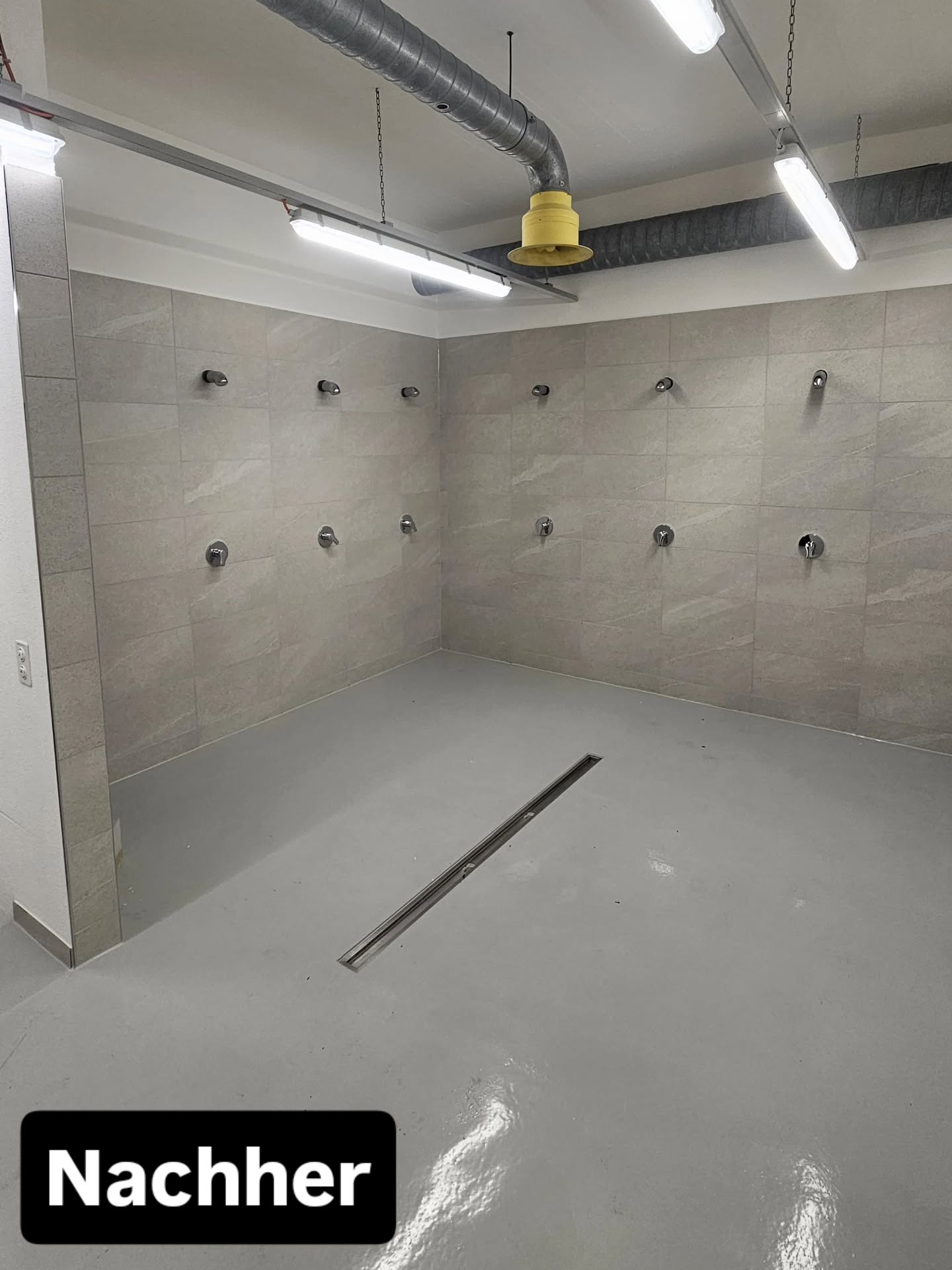 🚿 Neue Gruppendusche, modern, hygienisch & langlebig!
Wir durften eine bestehende Gruppendusche komplett sanieren und in eine zeitgemäße, funktionale Duschlösung verwandeln.
Von der Planung bis zur Umsetzung: sauber gearbeitet, nachhaltig gedacht und perfekt auf die Nutzung abgestimmt. 💧✨
Vielen Dank für das Vertrauen! 🤝🏼💙
#feigenwinter#duschsanierung #gruppendusche #sanitär #heizung #sanitärinstallateur #heizungsbau #badsanierung #sanitärarbeiten #handwerk #handwerker #schweizerhandwerk #umbau #renovation #modernisierung #sanitärfeigenwinter #feigenwinterag #qualität #präzision #wasser #dusche #bauprojekt #haustechnik #nachhaltigbauen #teamwork #regional