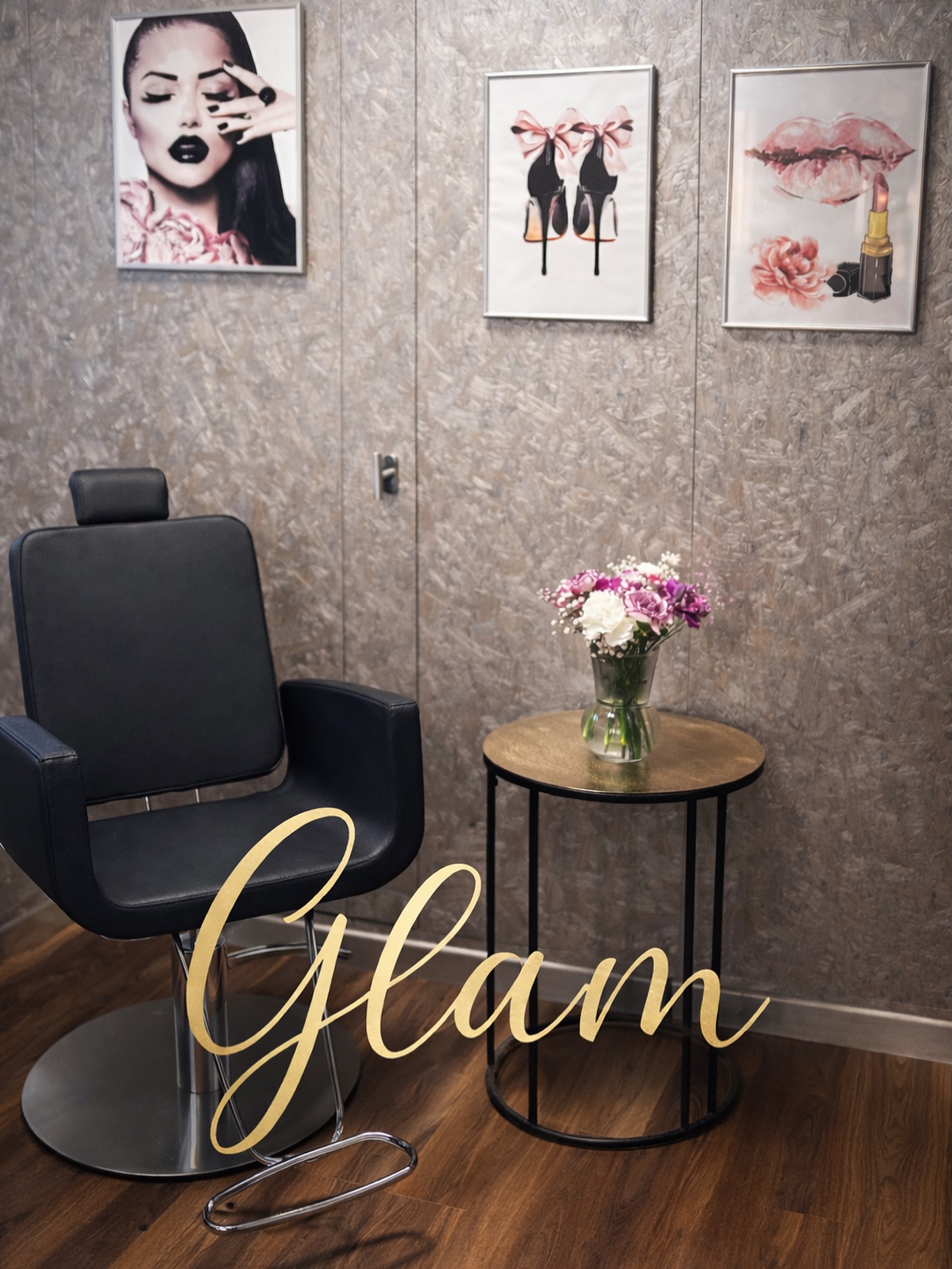 Glam ist kein Look. Es ist ein Gefühl. â¨Und genau hier darfst du es erleben.