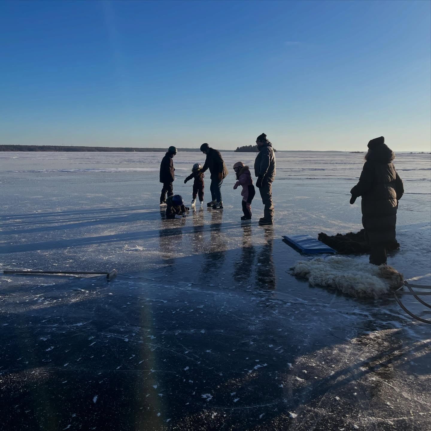 Är det de sista fina dagarna på isen nu? Vad tror ni?
/J