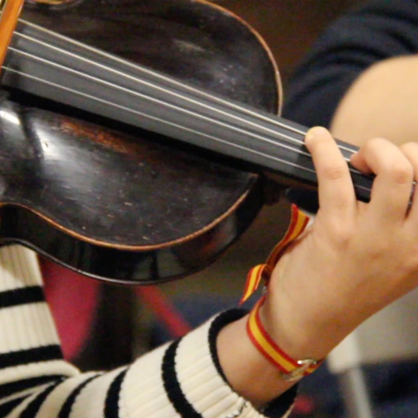 🎶 Recap del primer ensayo del coro de la JEMJ
El 6 de marzo de 2026 arrancamos el primer ensayo del coro durante todo el fin de semana: reencuentros, caras nuevas y muchas ganas de música.
🙌 Cerca de 60 jóvenes, entre cantantes e instrumentistas, siguen dando forma a un proyecto que crece cada año y que une un profundo sentido litúrgico con un estilo joven.
🎻 Este año además ampliamos la parte instrumental con violines, violas, violonchelos, guitarras, oboe y flauta, además del piano.
✨ ¡Esto no ha hecho más que empezar!
👉 Los que estuvisteis el año pasado… ¿qué fue lo que más os gustó?
#JEMJ #Recap #CoroJEMJ #MúsicaQueEvangeliza