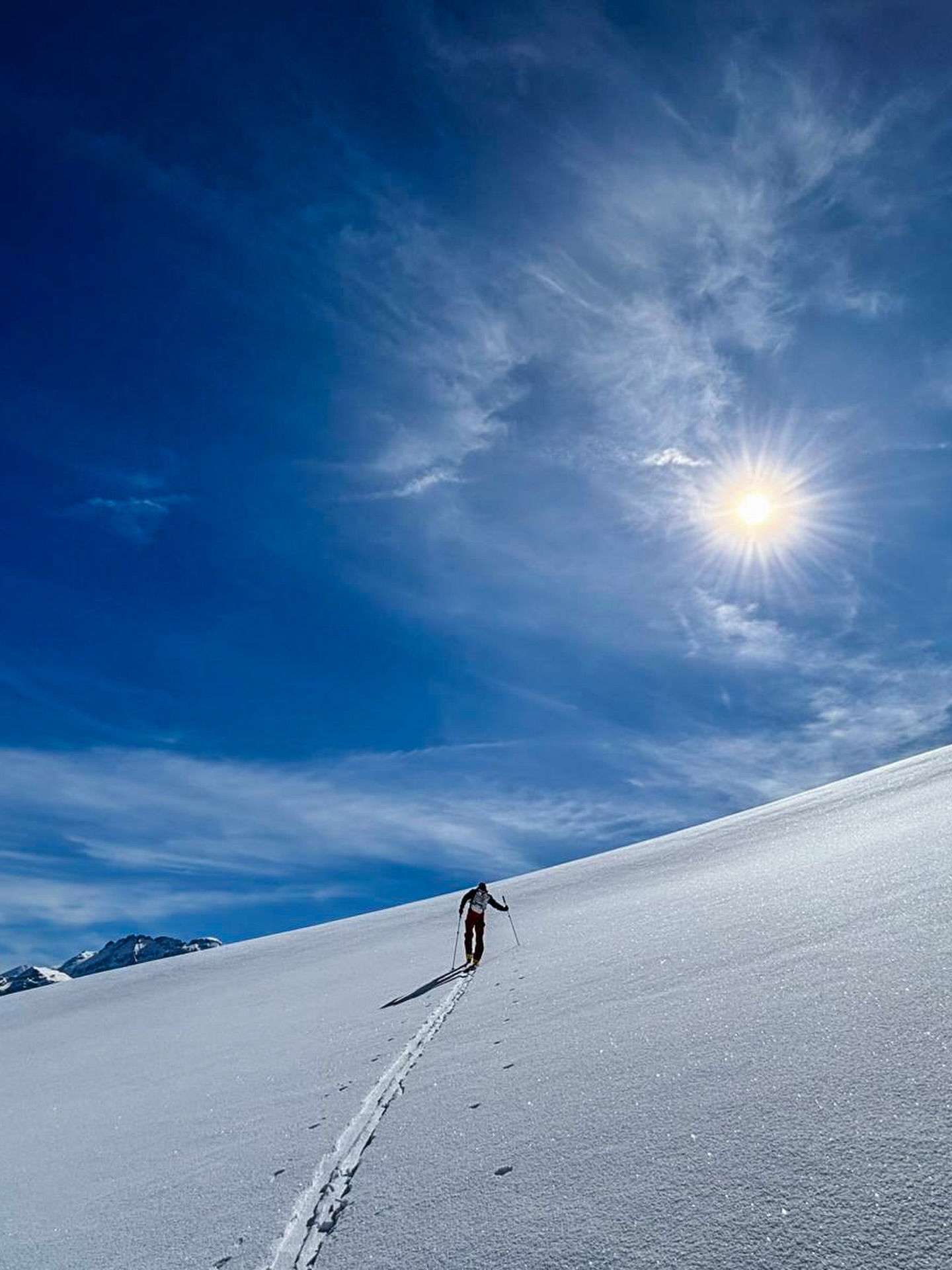 Journey for life and love - thank you for you, my love
#intuitivrichtig #freiraumzeit #100prozentspiel #ich selbstbewusstsein vertrauen bejahung selbstkenntnis freilernen meinlerntyp entwickeln kreieren raum potentialentfaltung freiheit
peacefulcommunication lotoftime intrinsic ritch differently adventure @bergluftsport @norrona @inwildoutdoor @cloud9winterthur
