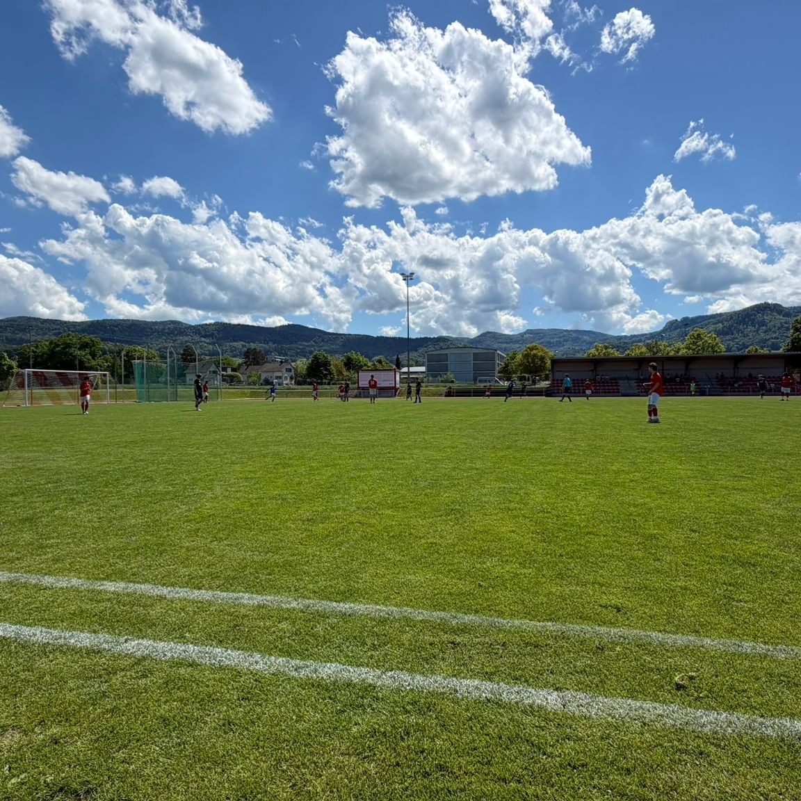 🔴⚪ Wochenend-Recap der Junioren 🔴⚪Unsere B-Junioren gewinnen auswärts in Breitenbach ....