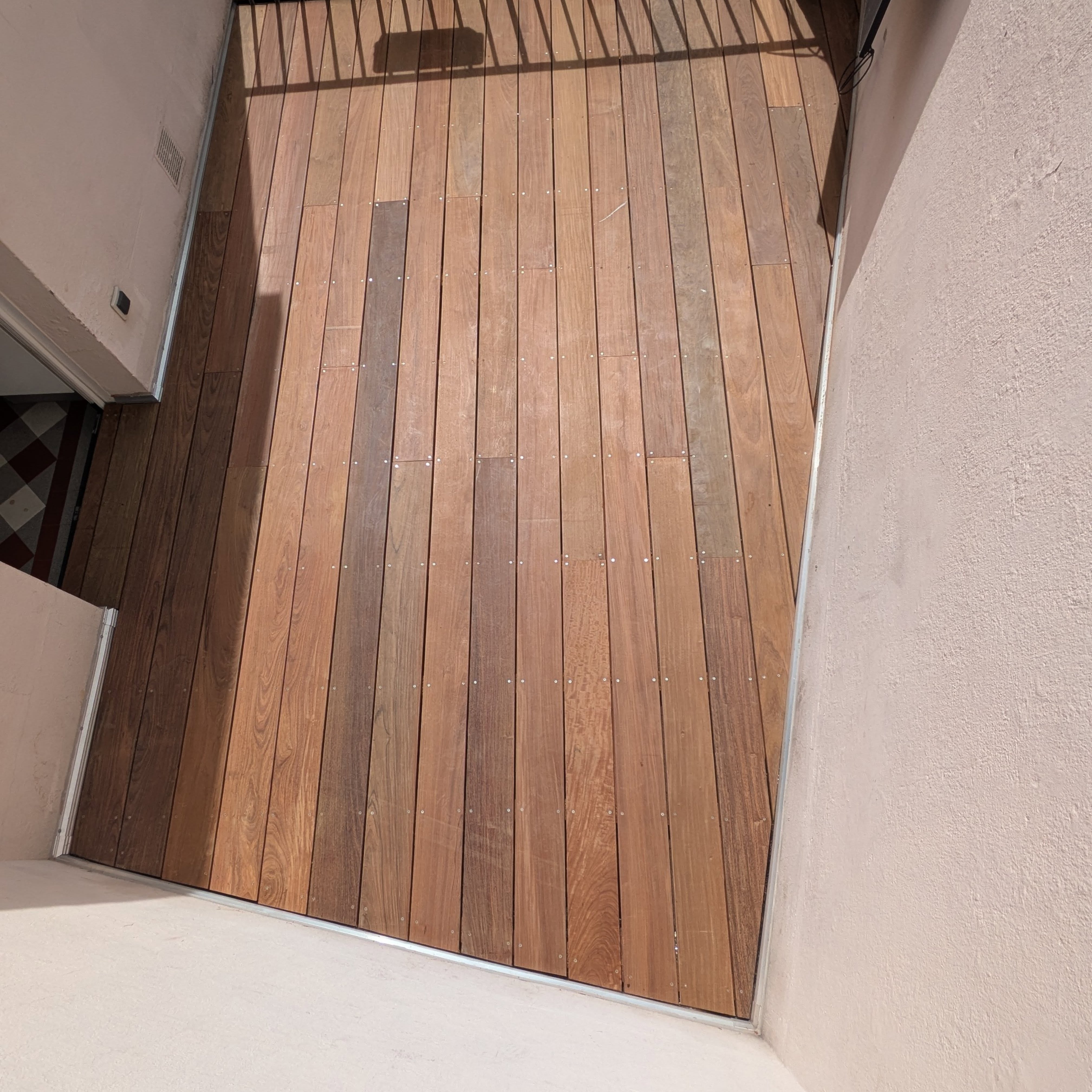 Terrasse sur balcon en IPE