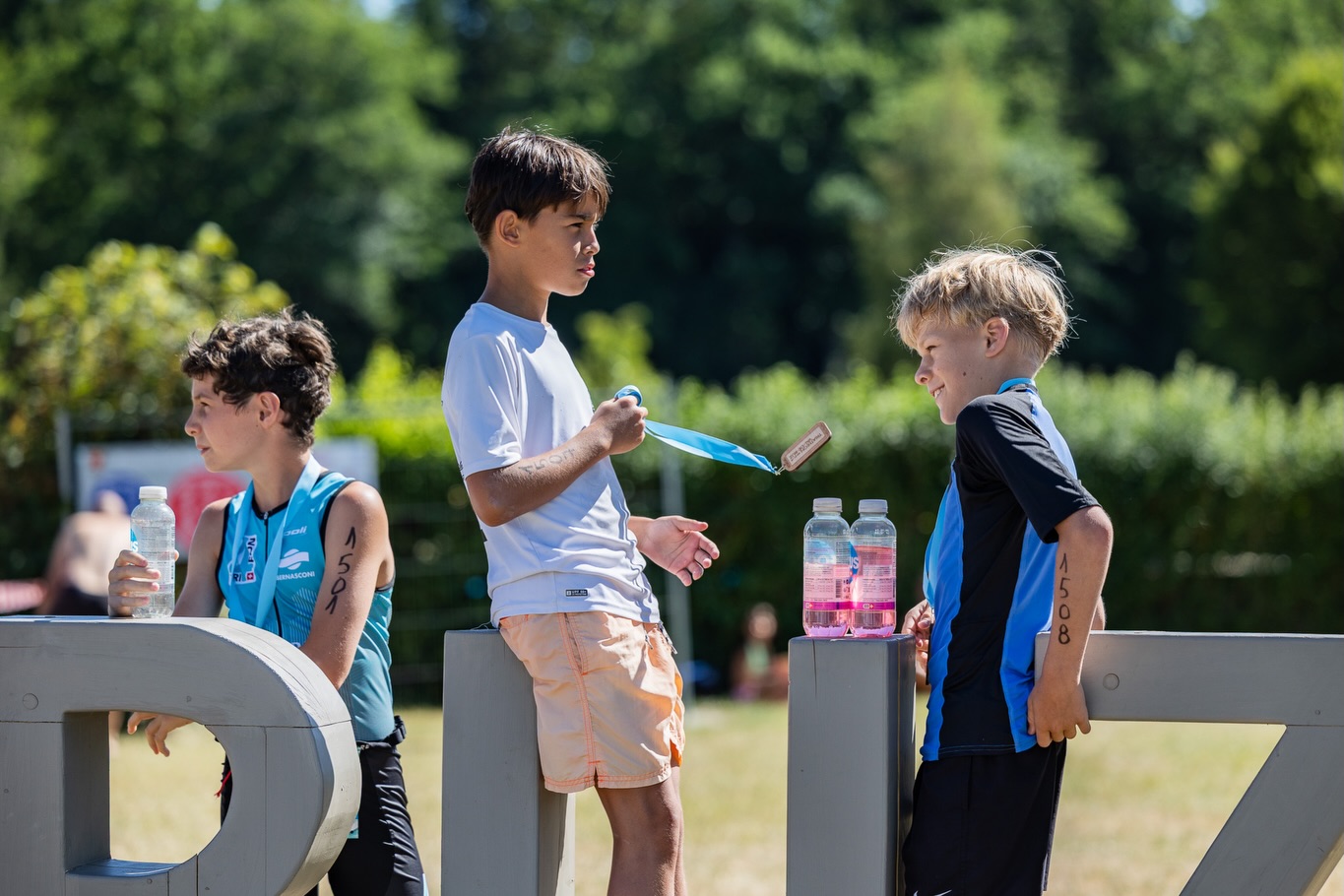📸 Toutes les photos sont en ligne !!!
Un grand merci à nos talentueux photographes @coralie_delval_sport @d_plus.studio @karendz.photo @atvision.ch 🫶
Partagez en commentaire vos meilleures photos 🔥
@3athlon_jurassikseries
#trivdr #3athlon #engollon