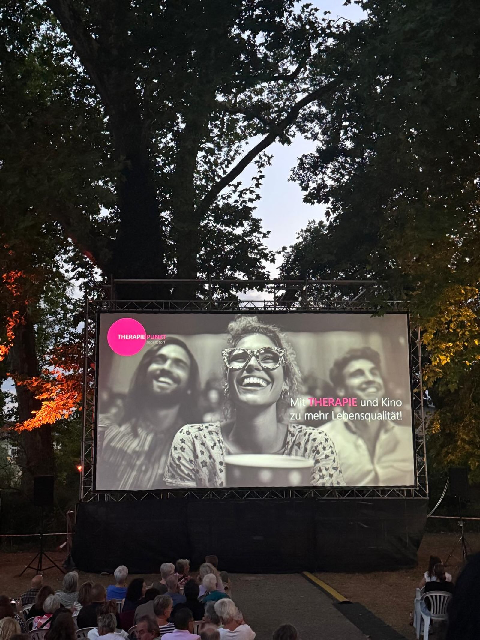 Mit #therapiepunkt und Kino zu mehr Lebensqualität! #3303 #jegenstorf